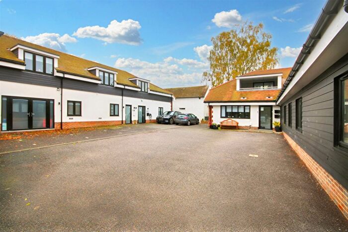 1 Bedroom Flat To Rent In Burrows Lane, Gomshall, GU5