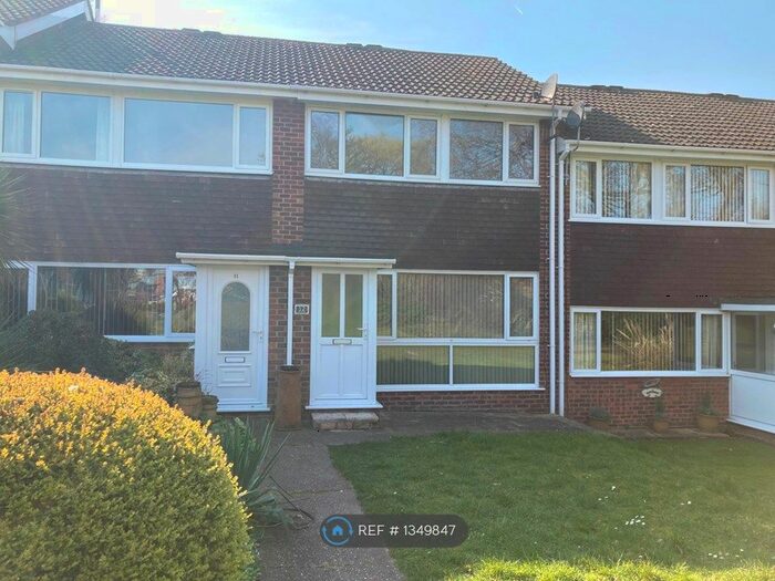 3 Bedroom Terraced House To Rent In Riverside Court, Louth, LN11