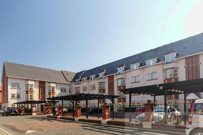 2 Bedroom Apartment To Rent In Sovereign Court, Windsor Mews, Jesmond, Newcastle Upon Tyne, NE2