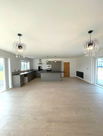 3 Bedroom Barn Conversion To Rent In Heath Lane, Willaston, Merseyside, CH66