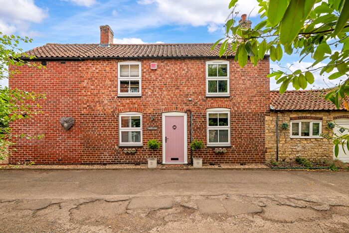 3 Bedroom Cottage For Sale In Blacksmiths Lane, Heighington, LN4