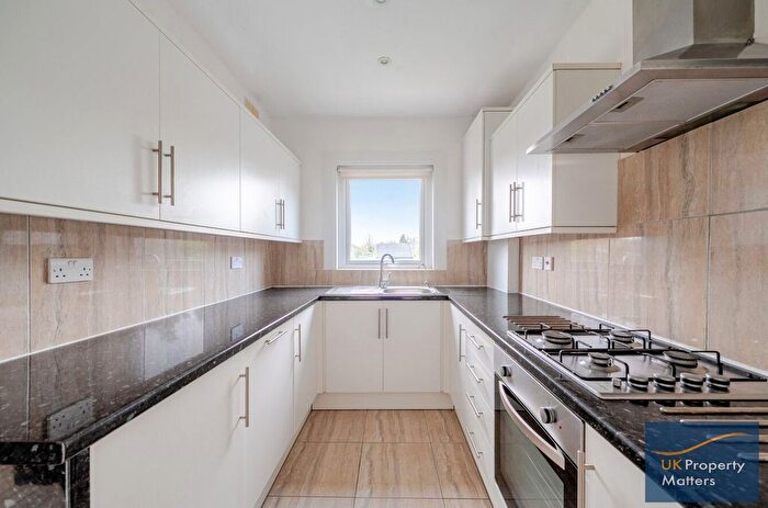 1 Bedroom Flat For Sale In Woodside Avenue, London, N12