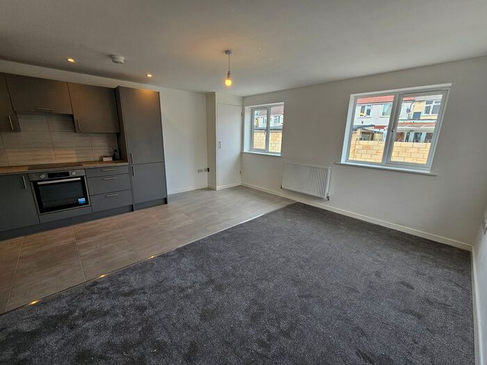 1 Bedroom Property To Rent In Tenby Mews, Tenby Drive, Leagrave, Luton, LU4