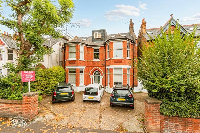 2 Bedroom Flat For Sale In Madeley Road, Ealing, W5