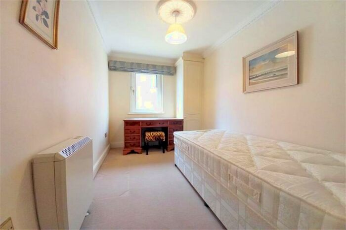 2 Bedroom Retirement Property For Sale In Winchester City Centre, SO23
