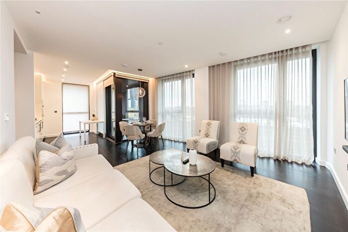 2 Bedroom Flat To Rent In Charles Clowes Walk, London, SW11