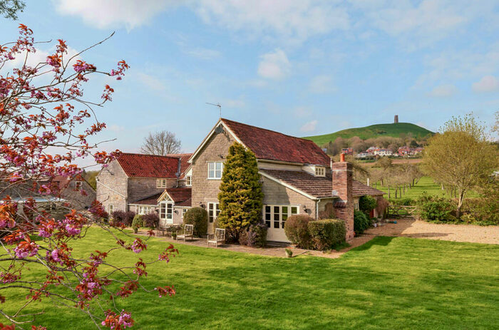 6 Bedroom Detached House For Sale In Cinnamon Lane, Glastonbury, Somerset, BA6