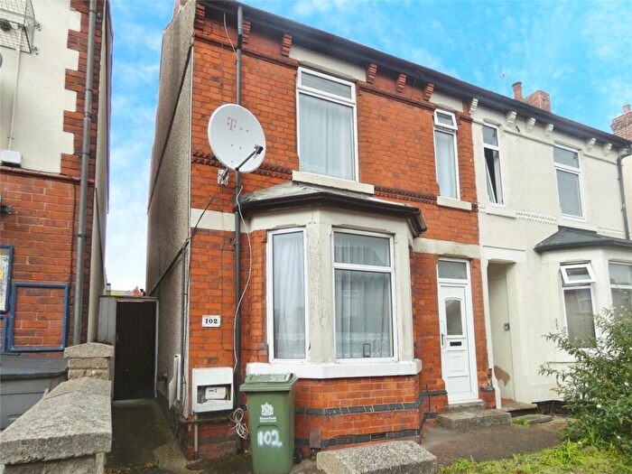 3 Bedroom Semi Detached House To Rent In Carter Lane, Mansfield, Nottinghamshire, NG18