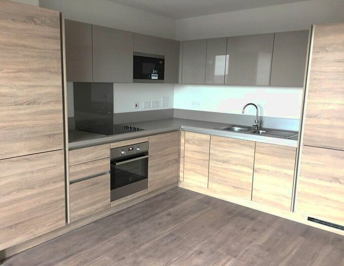 1 Bedroom Flat To Rent In Pioneer Court, Hammersley Road, London, E16