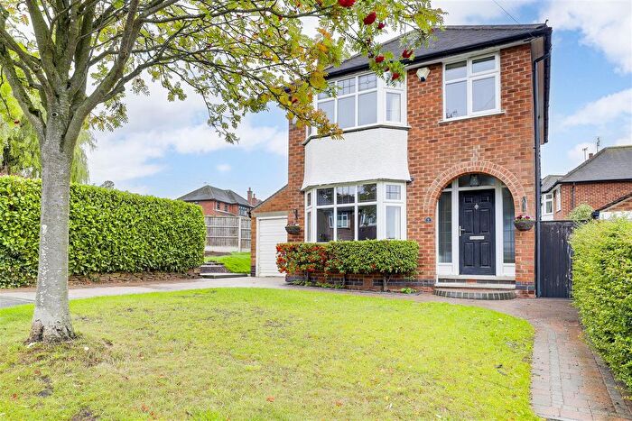 3 Bedroom Detached House For Sale In Lancelyn Gardens, West Bridgford, Nottinghamshire, NG2