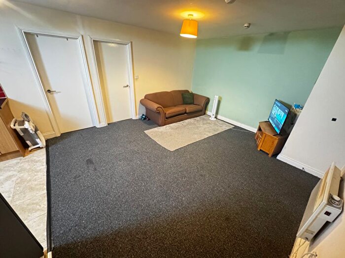 2 Bedroom Flat To Rent In Glengate, Wigston, LE18