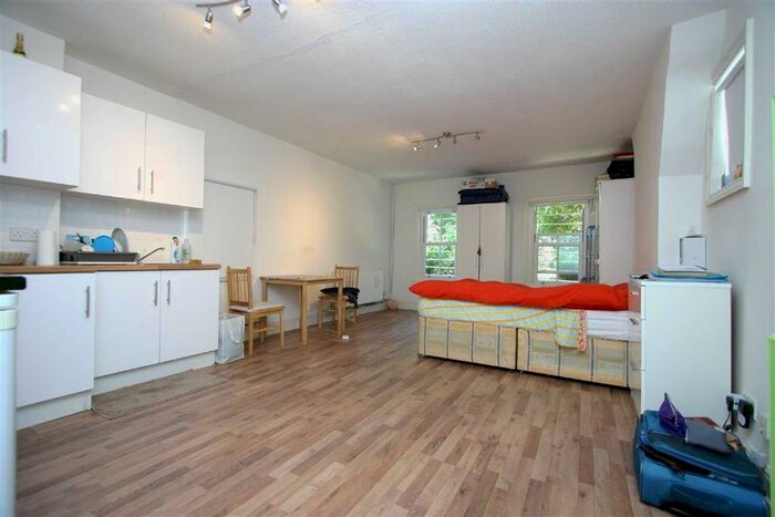 Studio To Rent In Parsifal Road, West Hampstead, London, NW6