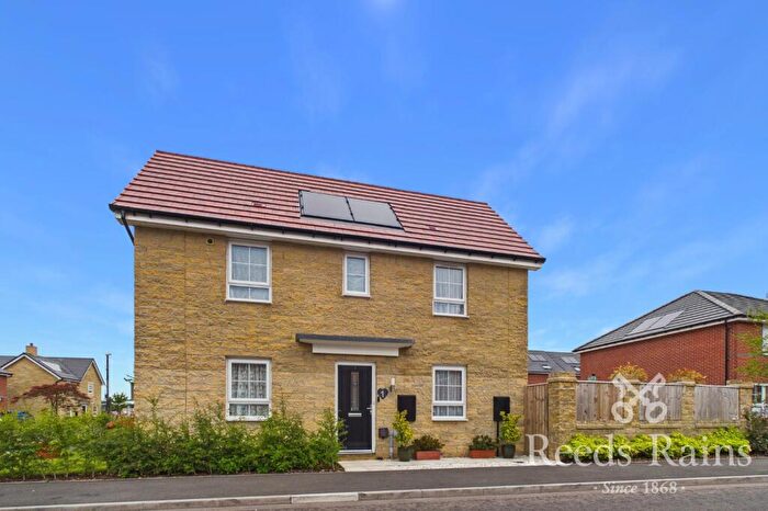 3 Bedroom Semi-Detached House For Sale In Lion Gardens, Leyland, Lancashire, PR26