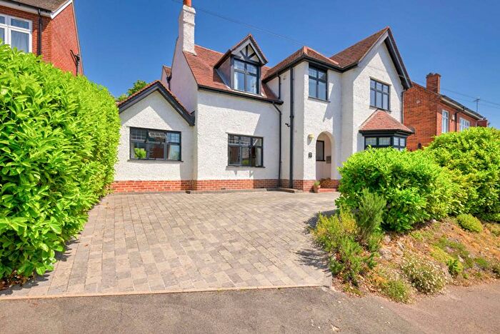 4 Bedroom Detached House For Sale In Clifton Park Road, Caversham Heights, Reading, RG4