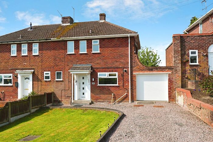2 Bedroom Semi Detached House For Sale In Beeches View Avenue, Halesowen, B63