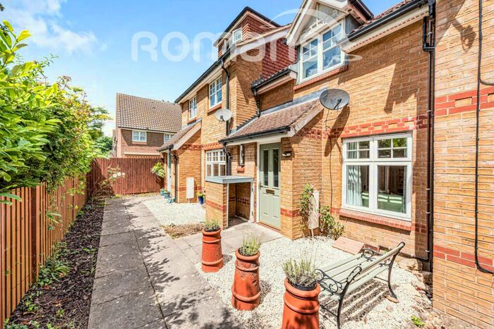 2 Bedroom Terraced House To Rent In Egret Garden, GU11