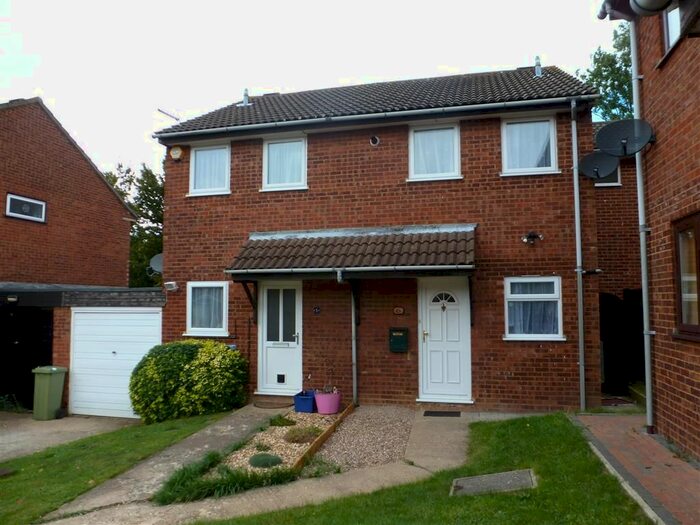 3 Bedroom Semi-Detached House To Rent In Stockdale, Heelands, Milton Keynes, MK13