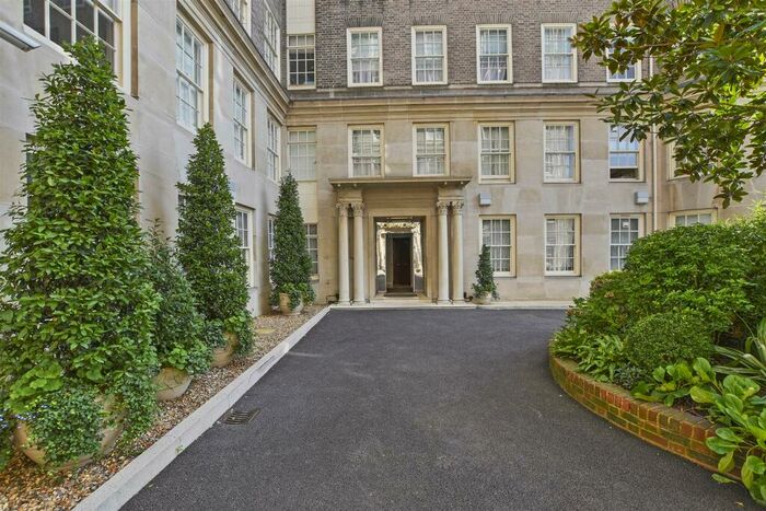 4 Bedroom Apartment To Rent In South Lodge, Grove End Road, NW8