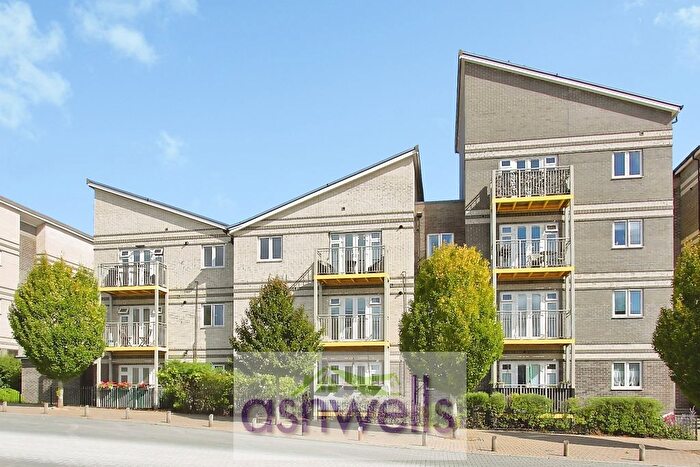 2 Bedroom Flat For Sale In Saddle Way, Andover, SP11