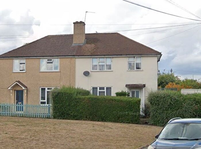 3 Bedroom Semi-Detached House For Sale In Hannah Road, Bilston, West Midlands, WV14