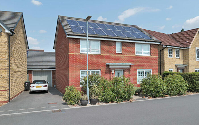 4 Bedroom Detached House For Sale In Macdonald Close, Melksham, SN12