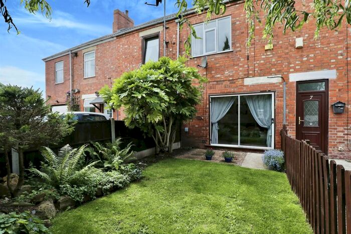 2 Bedroom End Of Terrace House For Sale In Broad Place, Hodthorpe, Worksop, S80