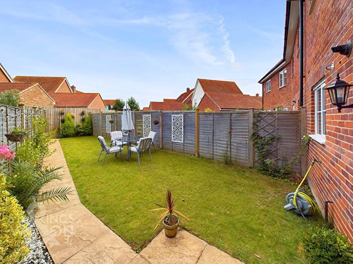 3 Bedroom Town House For Sale In Charles Marler Way, Blofield, Norwich, NR13