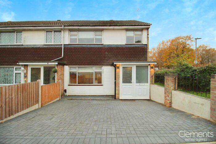 4 Bedroom End Of Terrace House To Rent In Frome Square, Hemel Hempstead, HP2