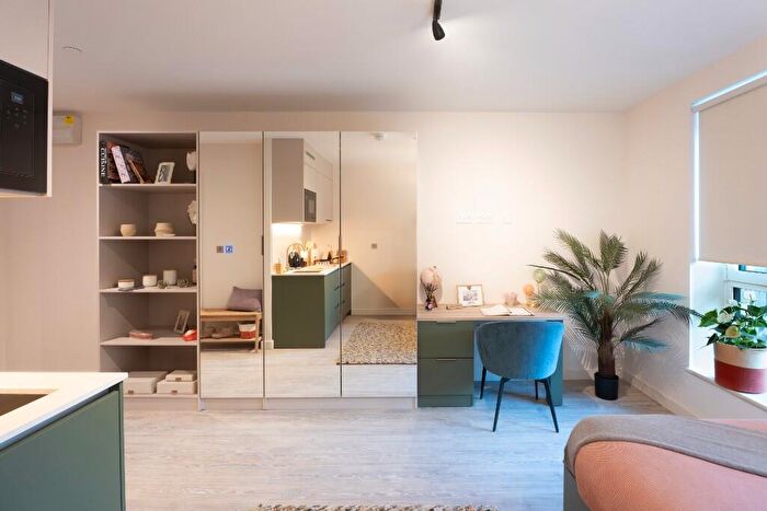 Studio To Rent In Clarence Street, Kingston Upon Thames, Surrey, KT1