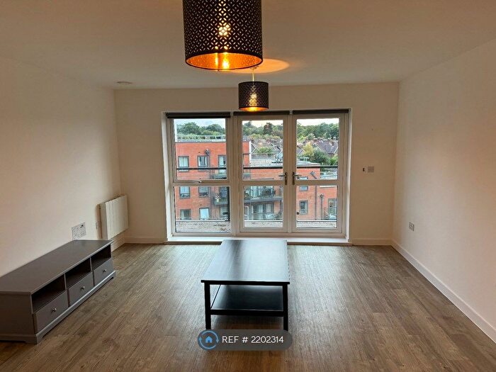 1 Bedroom Flat To Rent In West Green, Crawley, RH11