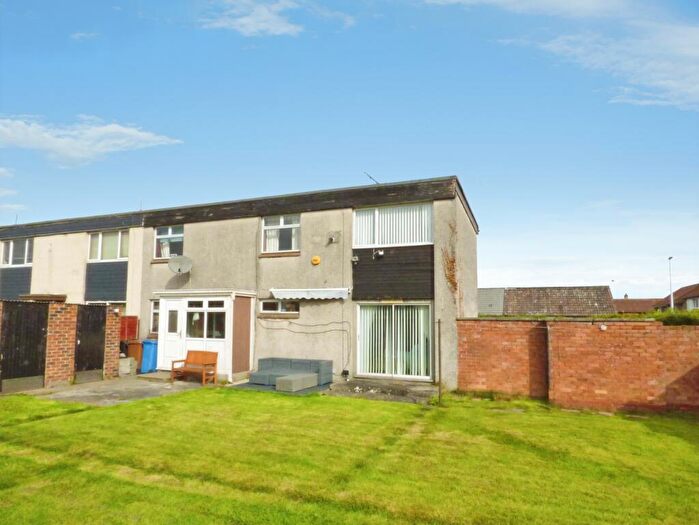 4 Bedroom End Of Terrace House For Sale In Bilsland Road, Glenrothes, KY6