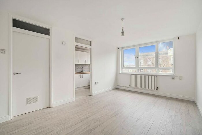 1 Bedroom Flat To Rent In Regina Road, Finsbury Park, London, N4