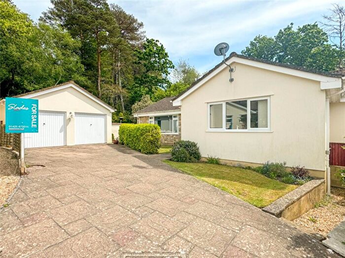 3 Bedroom Bungalow For Sale In Blackbird Way, Bransgore, Christchurch, Dorset, BH23