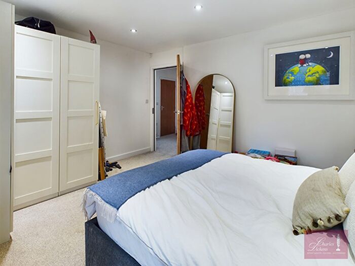 1 Bedroom Flat For Sale In Chandos Street, Bridgwater, TA6