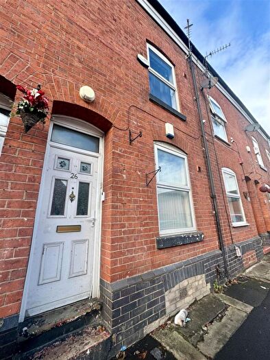 5 Bedroom Terraced House For Sale In Highfield Road, Salford, M6