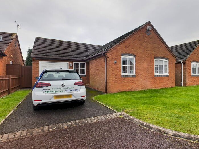 3 Bedroom Bungalow To Rent In Keswick Close, Longlevens, Gloucester GL2