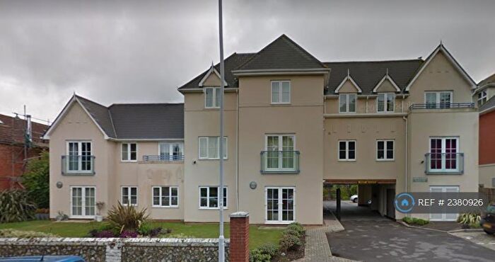 2 Bedroom Flat To Rent In Aspen Court, Worthing, BN11