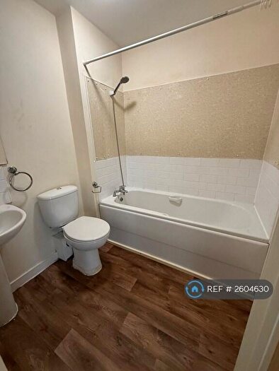 2 Bedroom Flat To Rent In Caister Hall, Coventry, CV1