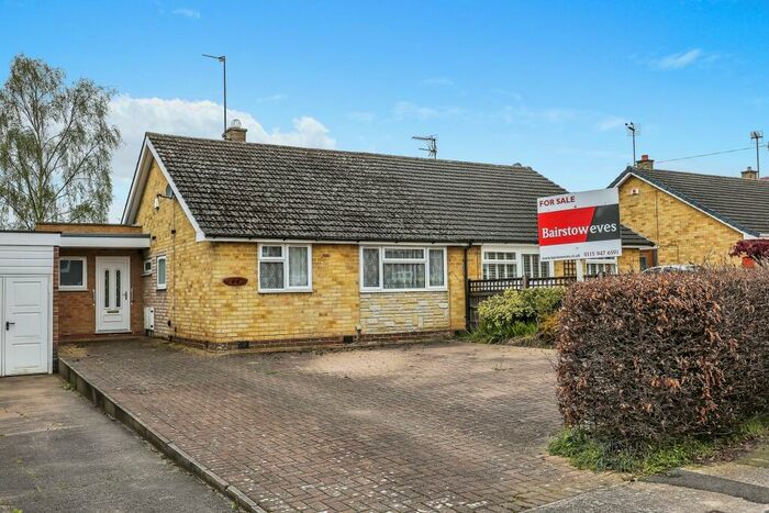 2 Bedroom Semi-Detached Bungalow To Rent In Wroxham Drive, Nottingham, NG8