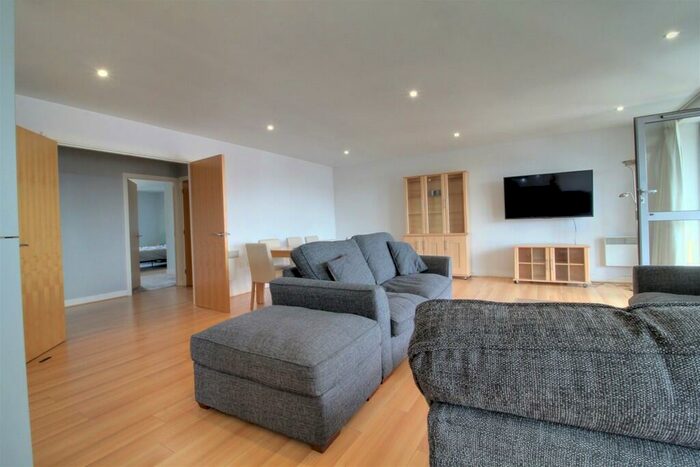 3 Bedroom Apartment To Rent In Quartz Apartments, Hall Street, Jewellery Quarter, B18