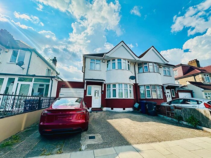 3 Bedroom Semi-Detached House To Rent In The Rise, Greenford, UB6