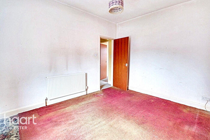 3 Bedroom Terraced House For Sale In Kirby Road, Leicester, LE3