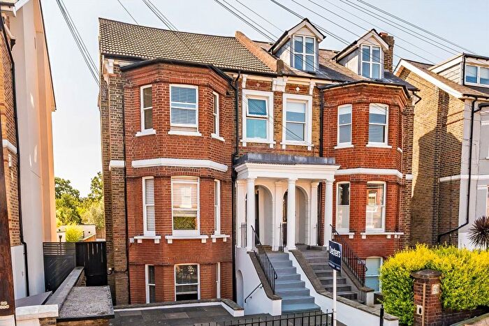 1 Bedroom Flat To Rent In Amyand Park Road, St Margarets, TW1