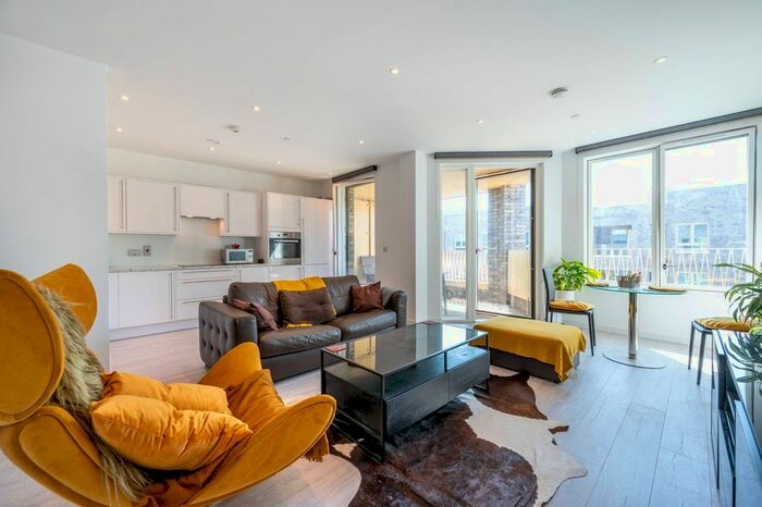 2 Bedroom Flat To Rent In Barking, Barking, IG11