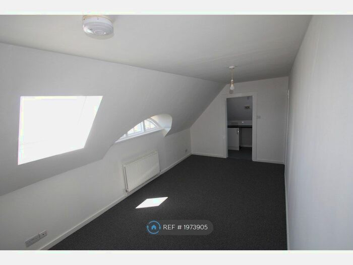 Studio To Rent In Wallasey, Wirral, CH45
