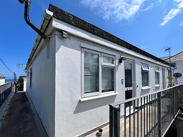 2 Bedroom Flat For Sale In Carbis Bay, Apartment Close To Local Amenities, TR26