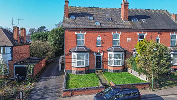 6 Bedroom Semi Detached House For Sale In Elmdon Road, Marston Green, B37