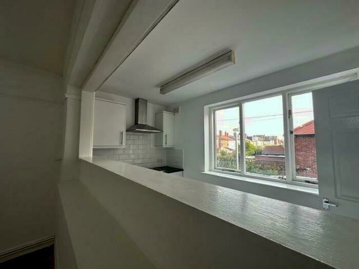 3 Bedroom Apartment To Rent In College Road, Liverpool, L23