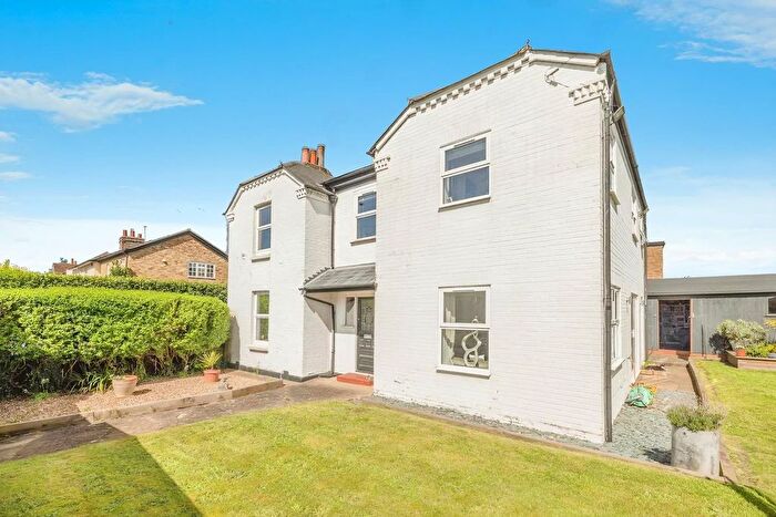 4 Bedroom Detached House For Sale In High Street, Iver, SL0