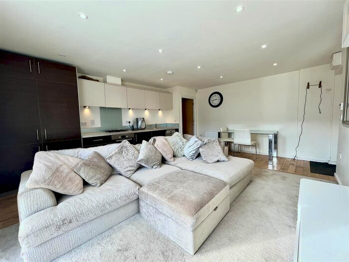 1 Bedroom Detached House To Rent In Alexandra Road, Newhall, Harlow, CM17